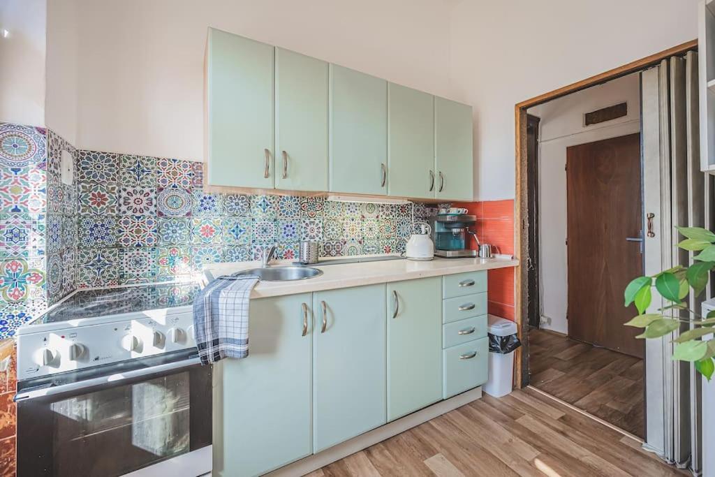 Carolina'S Romantic Apartment Hradec Králové Esterno foto