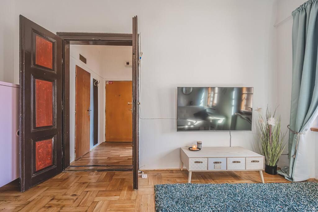 Carolina'S Romantic Apartment Hradec Králové Esterno foto