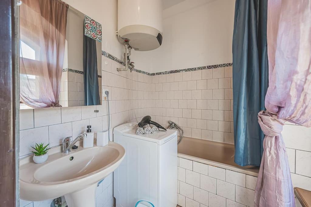 Carolina'S Romantic Apartment Hradec Králové Esterno foto