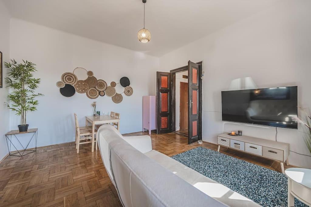 Carolina'S Romantic Apartment Hradec Králové Esterno foto